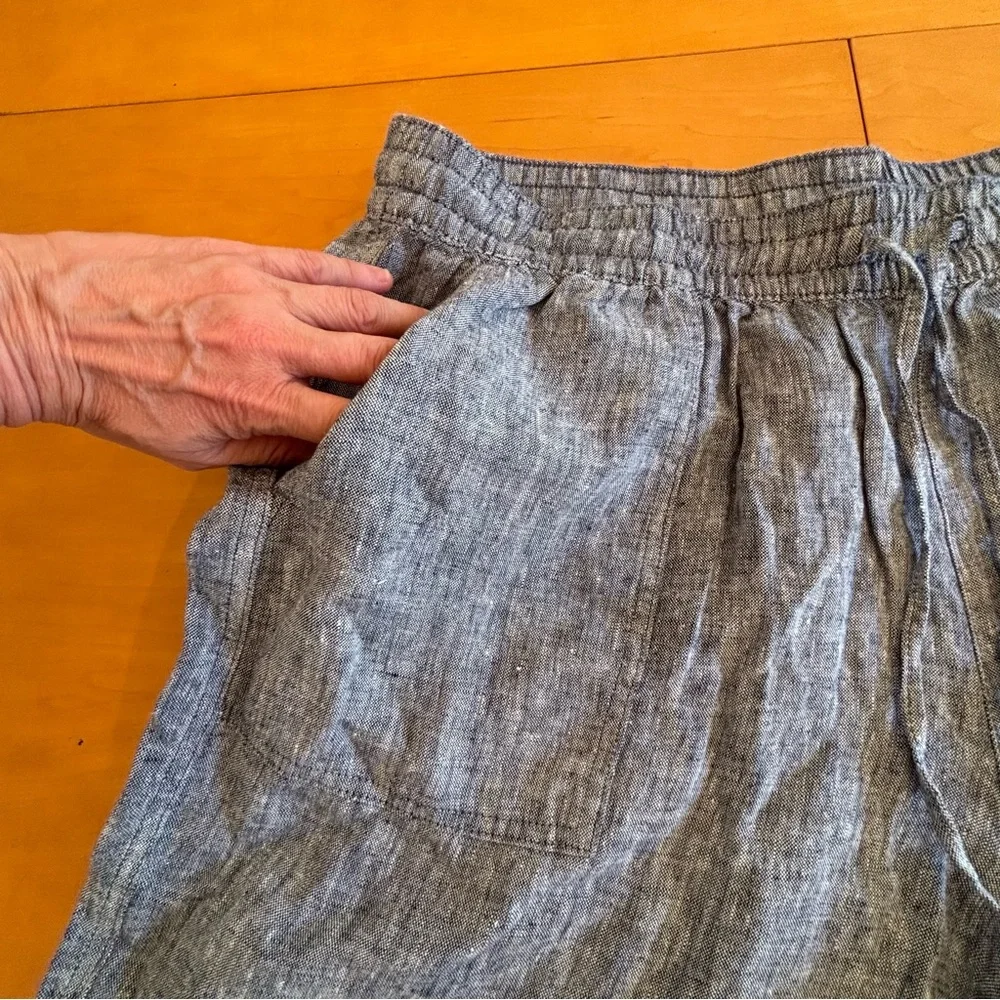 Lands End 18W linen chambray blue elastic waistband pull on shorts - Picture 2 of 10
